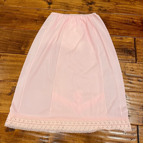 Viola Montreal vintage pink half slip skirt - Picture 6 of 10